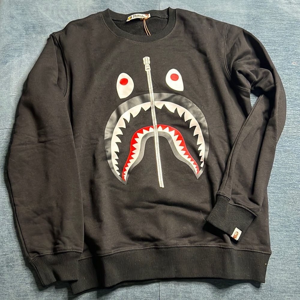 A Bathing Ape Sweater NEW!